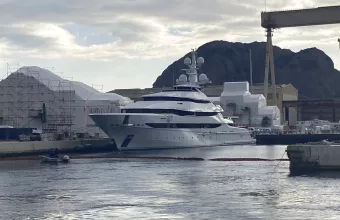 Guardian: Διεθνής έρευνα «ιχνηλατεί» τον πλούτο Ρώσων ολιγαρχών