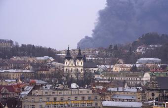 Συνεχίζεται το σφυροκόπημα στο Τσερνίχιβ - Δεν πιστεύουν στις υποσχέσεις των Ρώσων οι Ουκρανοί