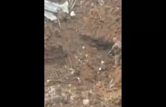 Ουκρανικά ΜΜΕ: Βίντεο από νέα ρωσική αεροπορική επιδρομή στη Μαριούπολη