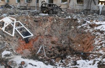 Πόλεμος στην Ουκρανία: Τέσσερις νεκροί από βομβαρδισμό σε κλινική στο Χάρκοβο