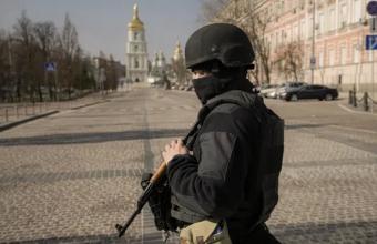 Νέα 35ωρη απαγόρευση κυκλοφορίας στο Κίεβο από σήμερα το βράδυ