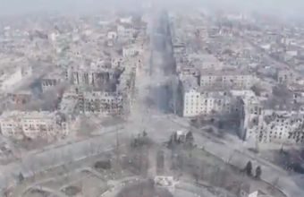 Ασύλληπτη καταστροφή: Νέα πλάνα από drone και δορυφορικές εικόνες της Μαριούπολης - Δείτε βίντεο