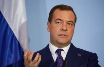 Νέες απειλές Κρεμλίνου για χρήση πυρηνικών όπλων: «Έχουμε κάθε δικαίωμα», λέει ο Μεντβέντεφ