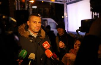Πάνω από 100 νεκροί στο Κίεβο, ανάμεσά τους τέσσερα παιδιά, δηλώνει ο δήμαρχος της πόλης