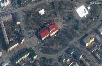 Ουκρανικές αρχές: Αγνωστος αριθμός θυμάτων από το βομβαρδισμό στο θέατρο της Μαριούπολης