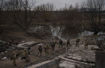 Ουκρανία: Θα ανοίξουν 10 ανθρωπιστικοί διάδρομοι -Η Μαριούπολη στο επίκεντρο του 4ου κύκλου διαπραγματεύσεων 