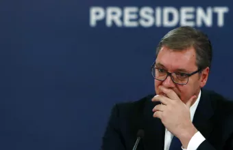 Ο Βούτσιτς κατηγορεί την Ουκρανία για fake απειλές για βόμβες σε αεροσκάφη της Air Serbia