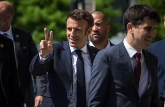 Μακρόν: Ποιος είναι τελικά και πώς κατάφερε να φτάσει στο Μέγαρο των Ηλυσίων