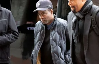 «Γ.… ο Γουίλ Σμιθ»: Άμεση αντίδραση του Κρις Ροκ σε ύβρεις θεατή του
