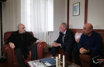 Έφτασε στην Οδησσό ο Νίκος Δένδιας -«Αμέριστη υποστήριξη της Ελλάδας στην ελληνική Ομογένεια» 