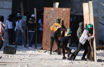 Ισραήλ: Οι ταραχές στην Πλατεία των Τζαμιών κλονίζουν την κυβέρνηση του Ναφτάλι Μπένετ 	