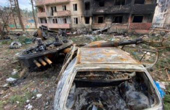 Φωτογραφίες  απόλυτης καταστροφής από τις απελευθερωμένες περιοχές – Κίεβο: Ρώσοι θα πληρώσετε!