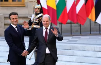 Συγχαρητήρια Σολτς στον Μακρόν: Ισχυρό μήνυμα προσήλωσης στην Ευρώπη