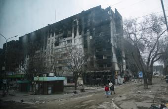 Μαριούπολη: Ξεθάβουν νεκρούς για να κρύψουν τα εγκλήματα πολέμου καταγγέλλουν οι Ουκρανοί