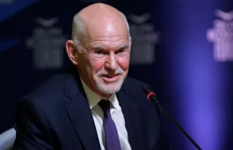 Φόρουμ Δελφών -Παπανδρέου: «Aυτοκρατορική» η αντίληψη της εξουσίας του Πούτιν