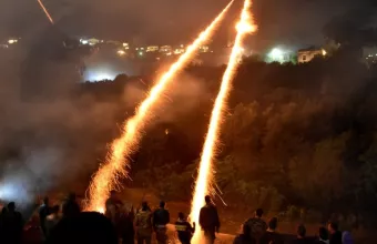 Επανέρχεται ο ρουκετοπόλεμος στη Χίο- «Ταμπουρώνονται» τα σπίτια 