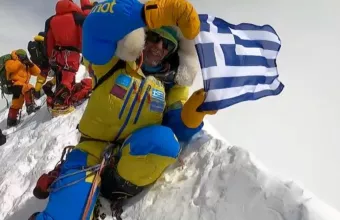 Ο πρωθυπουργός αποχαιρετά τον Αντώνη Συκάρη 