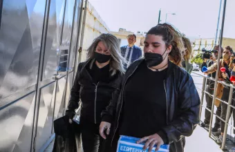 Ρούλα Πισπιρίγκου: Την επισκέφτηκαν στον Κορυδαλλό η μητέρα και η αδερφή της-Φωτογραφίες