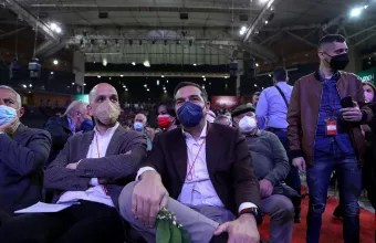 ΣΥΡΙΖΑ για δηλώσεις Μητσοτάκη: Πρωθυπουργός σε αποδρομή που τρέμει την κοινωνία