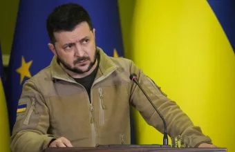 Ζελένσκι: Δεν έχουμε αρκετά «σοβαρά και βαριά» όπλα για να νικήσουμε στη Μαριούπολη