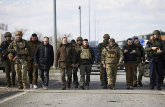 Ζελένσκι: Ο ρωσικός στρατός ξεκίνησε τη «μάχη του Ντονμπάς» - Τουλάχιστον 8 άμαχοι σκοτώθηκαν στην Ανατολική Ουκρανία