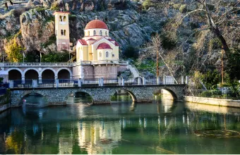 Σήμερα γιορτάζει η Ζωή: Η Ζωοδόχος Πηγή κι ο θρύλος του νερού που γιάτρεψε τον Ιουστινιανό