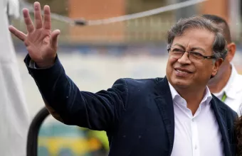 Προεδρικές εκλογές Κολομβίας: Ο κεντροαριστερός υποψήφιος Γουστάβο Πέτρο οδεύει σε καθαρή νίκη στον πρώτο γύρο