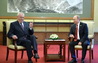 Μίλος Ζέμαν: Γύρισε την πλάτη στον Πούτιν - «Πράσινο φως» σε 103 Τσέχους πολίτες να πολεμήσουν στην Ουκρανία