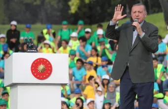 Λεονταρισμοί Ερντογάν στη φιέστα για την Πόλη: Μωάμεθ ο πορθητής του Αιγαίου για να έχουν λόγο οι Οθωμανοί εκεί
