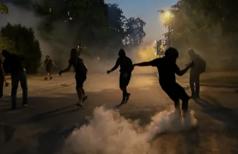 Τρεις συλλήψεις για τα νέα επεισόδια στο ΑΠΘ  - Τραυματίστηκε ένας αστυνομικός - Δείτε βίντεο