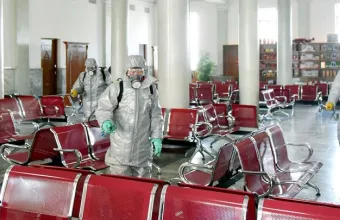 Lockdown στη Βόρεια Κορέα: Ο Κιμ Γιονγκ Ουν έβγαλε στους δρόμους τον στρατό για την αντιμετώπιση της πανδημίας 