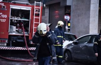 Άγιος Δημήτριος: Φωτιά σε ξυλουργείο