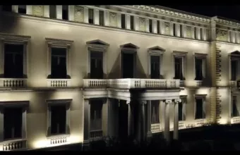 Το Προεδρικό Μέγαρο θα φωταγωγηθεί απόψε στα εθνικά χρώματα της Ουκρανίας