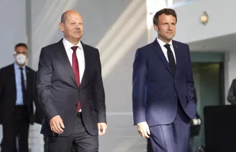 Βερολίνο: Σολτς και Μακρόν ζήτησαν άμεση κατάπαυση πυρός από τον Πούτιν - Δεσμεύτηκε να ανοίξει διάδρομο για τα σιτηρά