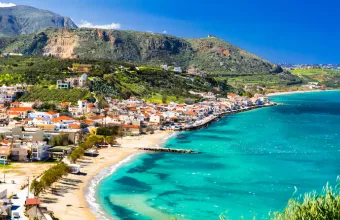 Κρήτη, χωριό Καλύβες, Τουρισμός