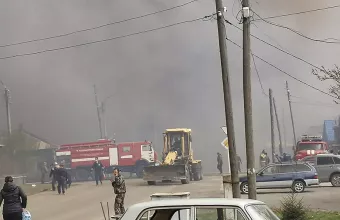 Συγκλονιστικά βίντεο από τις φωτιές στη Σιβηρία: 10 άνθρωποι πέθαναν και πάνω από 450 σπίτια έγιναν στάχτη 