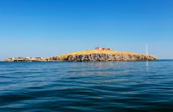 Η Ρωσία εγκατέλειψε το Φιδονήσι μετά από ουκρανικό μπαράζ πυραύλων