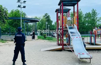 Θεσσαλονίκη: 5 ώρες στο χειρουργείο η 8χρονη που έχασε το δάχτυλό της σε παιδική χαρά