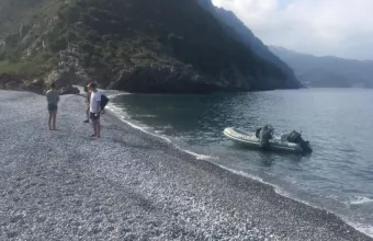Στη Χιλιαδού τα γυρίσματα της ταινίας «Triangle of sadness» που κέρδισε τον Χρυσό Φοίνικα – Δείτε βίντεο και φωτό 