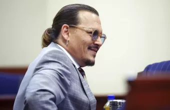Η πρώτη δημόσια εμφάνιση του Τζόνι Ντεπ