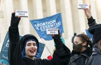 Διαδήλωση στις ΗΠΑ κατά της απαγόρευσης των αμβλώσεων