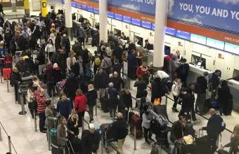 Χάος με τις πτήσεις στο Gatwick 