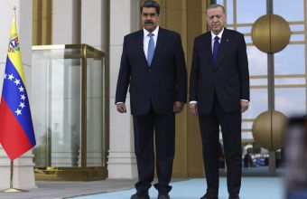 Ο πρόεδρος της Βενεζουέλας Νικολάς Μαδούρο και ο Τούρκος Πρόεδρος Ερντογάν