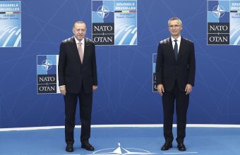 Επικοινωνία Στόλτενμπεργκ - Ερντογάν ενόψει της Συνόδου Κορυφής του ΝΑΤΟ 