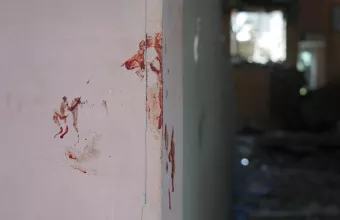 Αιματοβαμμένος τοίχος στο Λουχάνσκ.