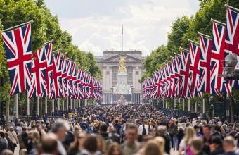 Σε εορταστικό κλίμα η Βρετανία για το Πλατινένιο Ιωβηλαίο της βασίλισσας Ελισάβετ-Δείτε φωτογραφίες