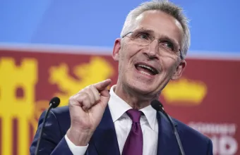 Στόλτενμπεργκ: Όποιος επιτεθεί σε υποδομές του ΝΑΤΟ θα λάβει «αποφασιστική απάντηση»