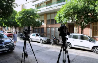 Το σπίτι όπου έγινε η γυναικοκτονία στο Κουκάκι.