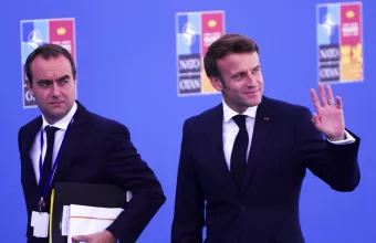 Ο Εμανουέλ Μακρόν στο ΝΑΤΟ
