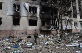 Ουκρανία: Εκρήξεις στο Κίεβο - Σφοδρές μάχες για τον έλεγχο του Σεβεροντονέτσκ
